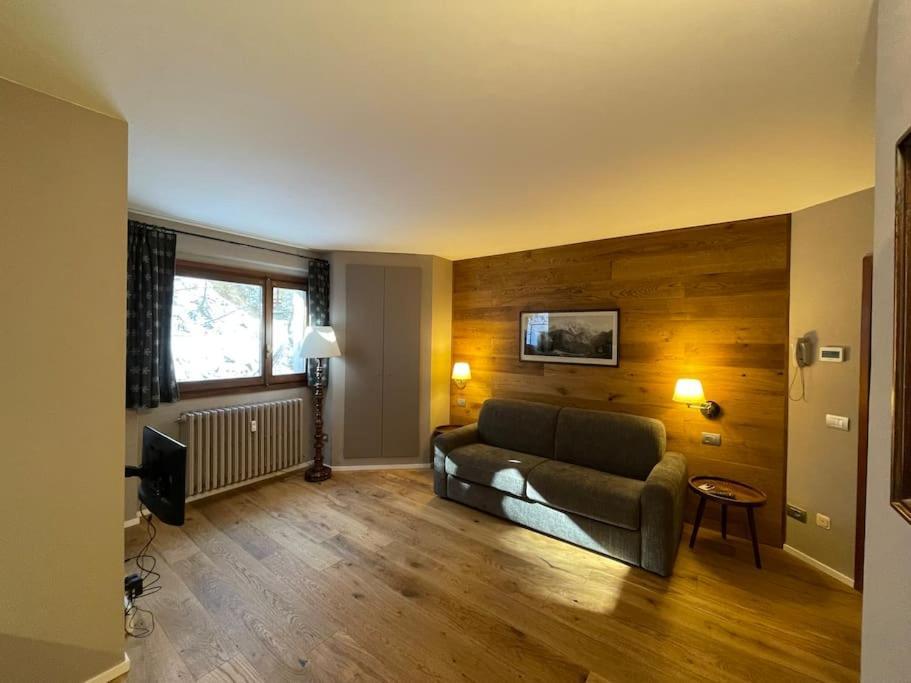 شقة Raffinato Ed Accogliente Monolocale Di Montagna بيريوِل تْشيرفينيا المظهر الخارجي الصورة