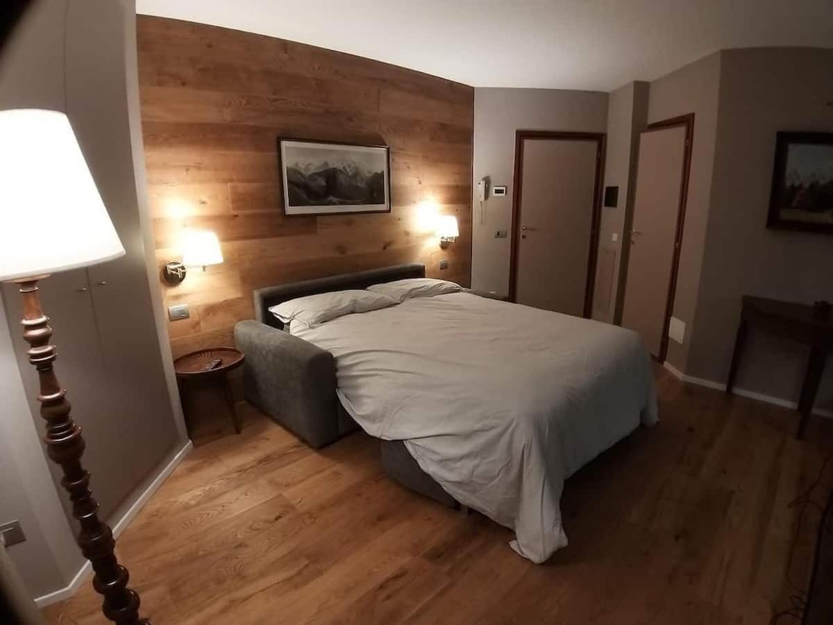 شقة Raffinato Ed Accogliente Monolocale Di Montagna بيريوِل تْشيرفينيا المظهر الخارجي الصورة